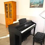 Nyaraló Avets *