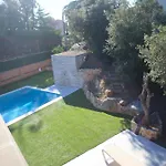 Avets Nyaraló